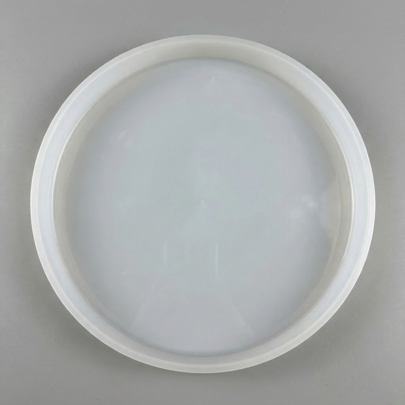 yuvarlak sehpa kalıbı Çap 50 cm (İç derinlik 4,5mm) yuvarlak sehpa kalıbı Çap 50 cm (İç derinlik 4,5mm)